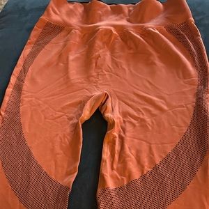 Women’s lovely gym Victoria secret leggings.